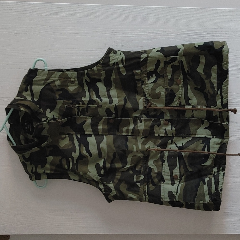Vest sleeveless